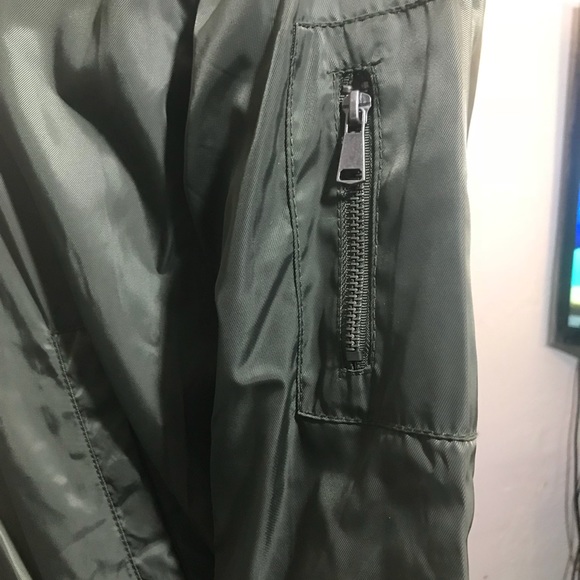 🎁 Xhilaration women’s/junior bomber jacket - Picture 4 of 8